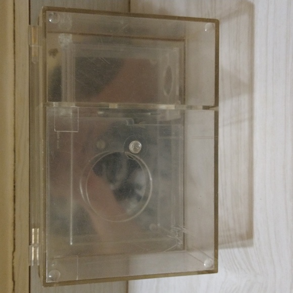 Tortoise Shell Lucite Acrylic MCM Jewelry Storage Box Embossed Flowers - Picture 7 of 7